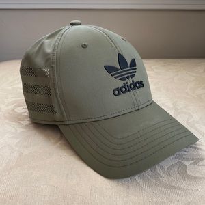 Adidas Snap Back